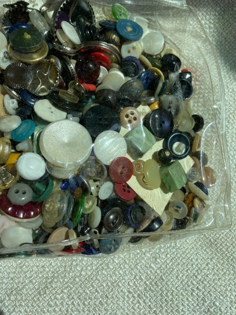 Vintage Mixed Buttons Lot
